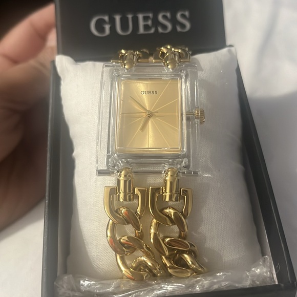 Guess two Chain watch - Picture 5 of 5